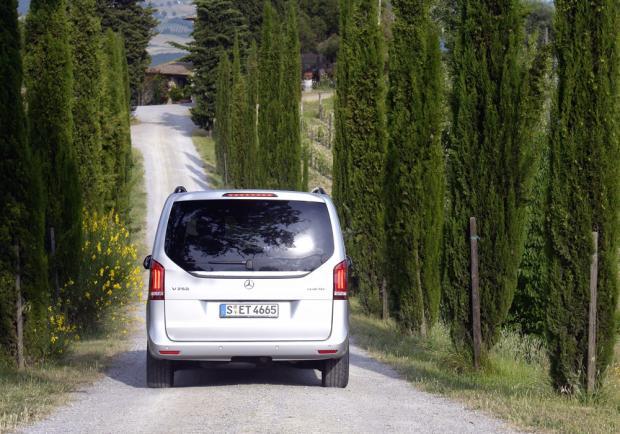 Mercedes Classe V posteriore