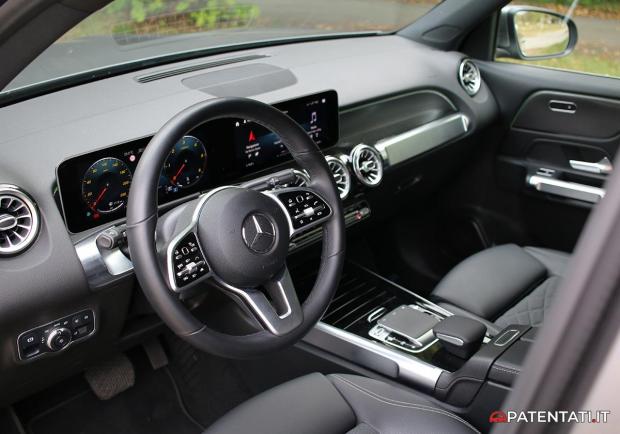 Mercedes GLB 200 d Sport interni