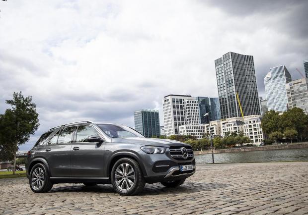 Mercedes GLE 350 de ibrida diesel immagine