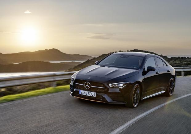 Mercedes, presentata la nuova CLA Coupé e Shooting Brake 04