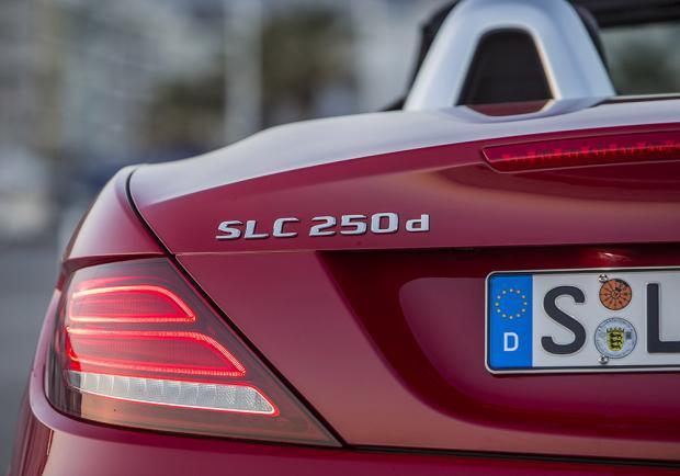 Mercedes SLC 250d scritta modello