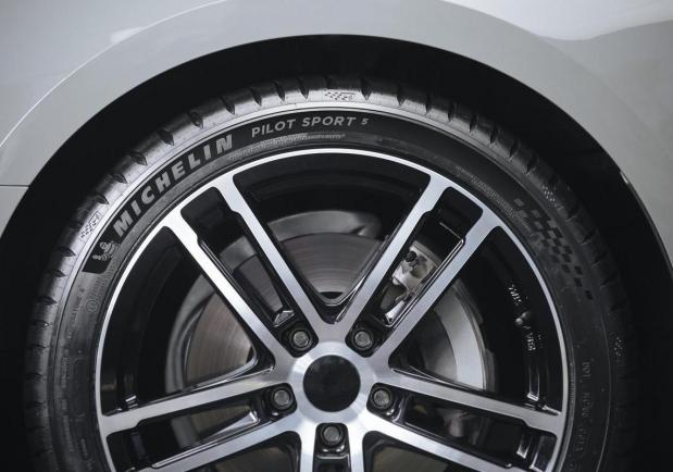 Michelin Pilot Sport 5