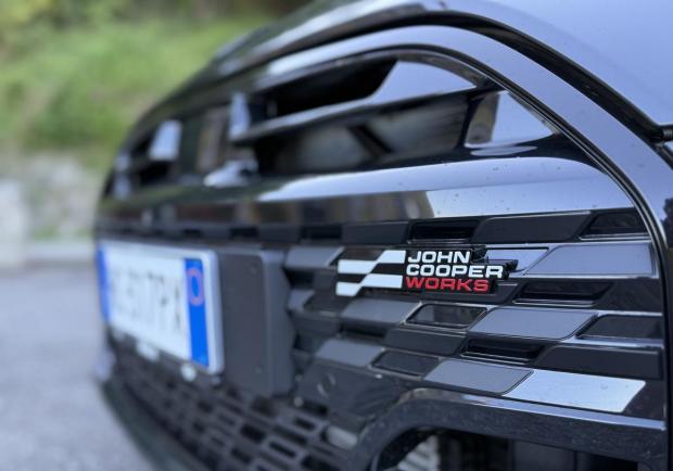 Mini Cabrio John Cooper Works 12