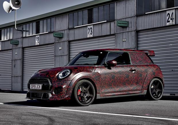 Mini, presentata al Nurburgring la John Cooper Works GP 04