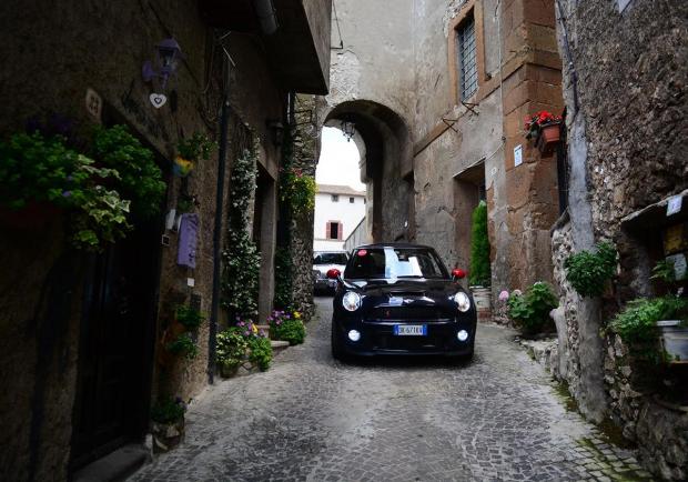 Mini, protagonista in pista e in passerella 04