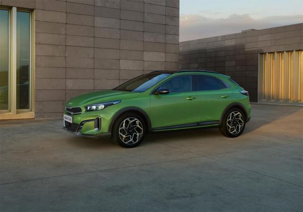 New Kia XCeed profilo