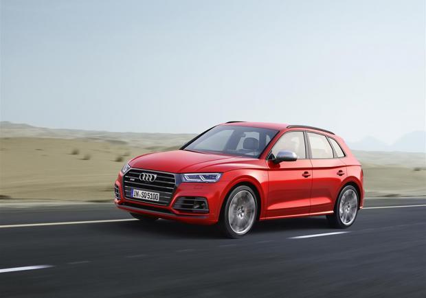 Novità Audi SQ5 TFSI Detroit 2017 tre quarti anteriore