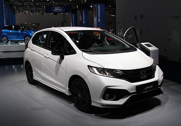 Novità Honda Jazz tre quarti anteriore al Salone di Francoforte 2017