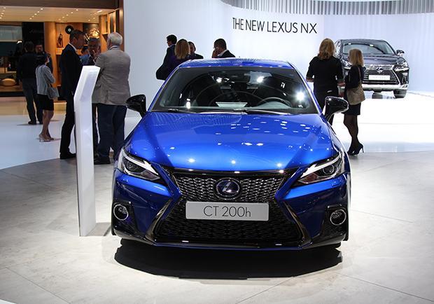 Novità Lexus CT200h al Salone di Francoforte 2017 2