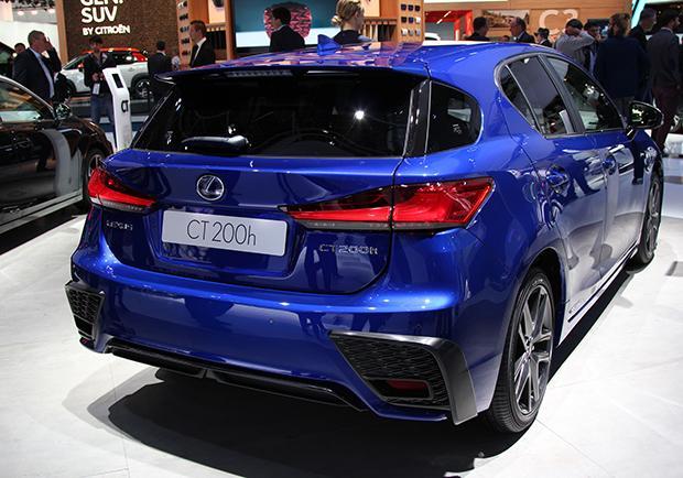 Novità Lexus CT200h al Salone di Francoforte 2017 4