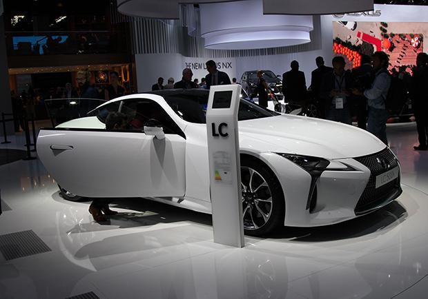 Novità Lexus LC500h al Salone di Francoforte 2017 2