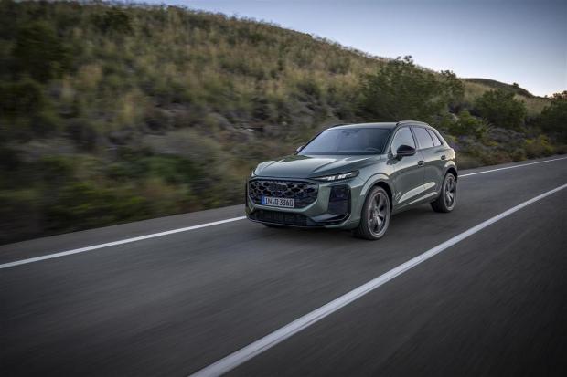 Nuova Audi Q3 - in azione