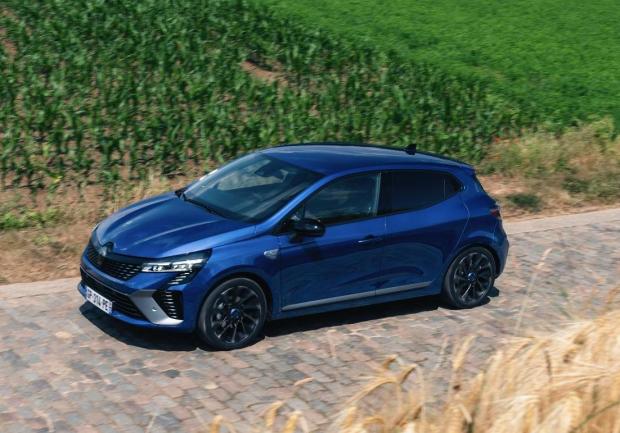 Nuova Clio E tech Hybrid 4