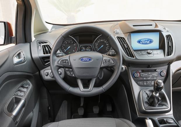 Nuova Ford C-Max interni