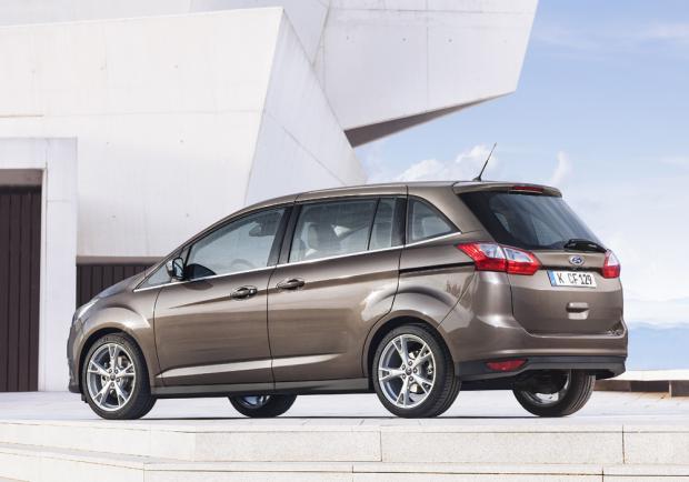 Nuova Ford C-Max7 profilo