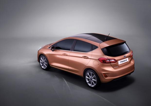 Nuova Ford Fiesta 2017 Titanium profilo