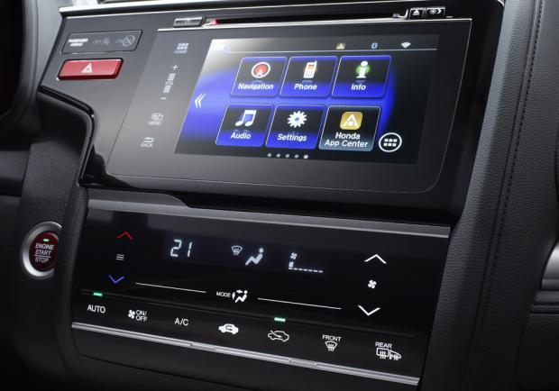 Nuova Honda Jazz 2015 touchscreen