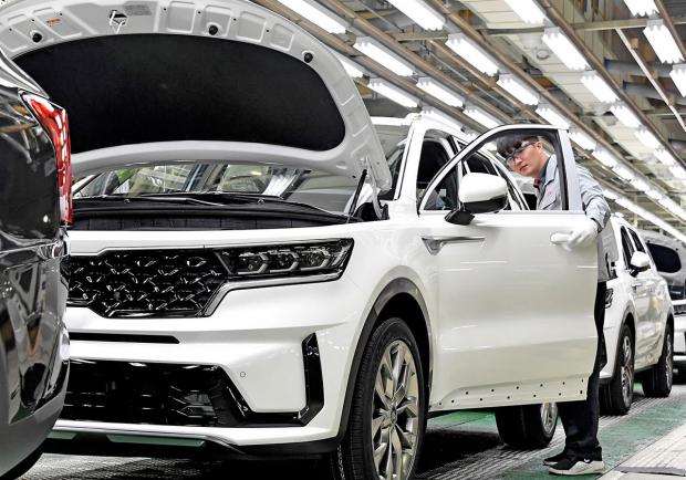 Nuova Kia Sorento: al via la produzione, presto in Italia 01