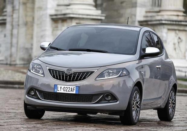 Nuova Lancia Ypsilon Alberta Ferretti