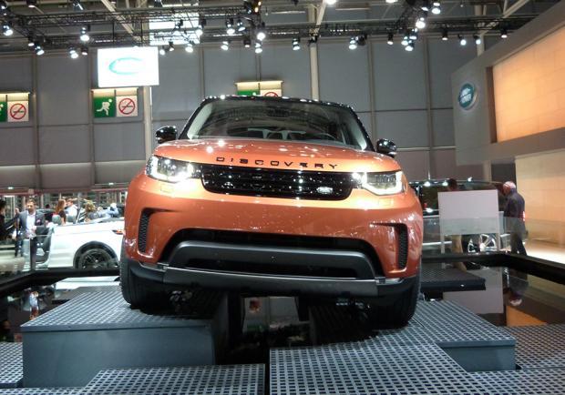 Nuova Land Rover Discovery al Salone di Parigi 2016 3