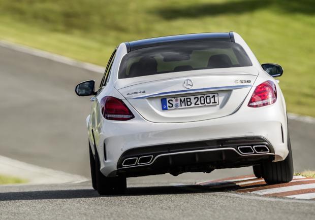 Nuova Mercedes C 63 AMG in pista