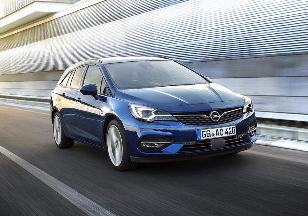 Nuova Opel Astra, aperti gli ordini in Italia 05