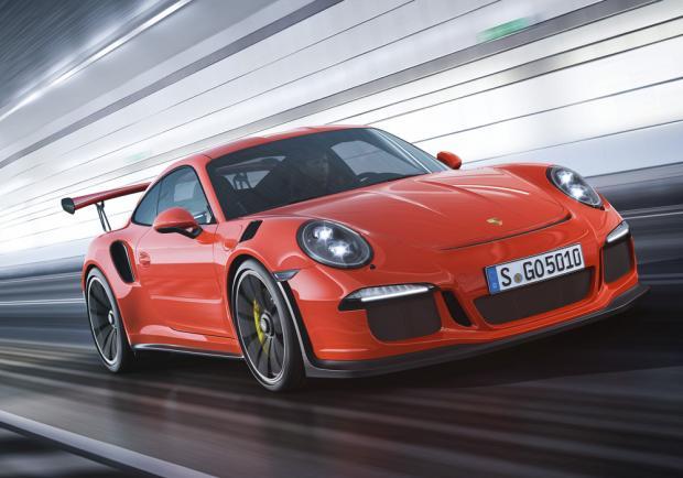 Nuova Porsche 911 GT3 RS 2015 tre quarti anteriore