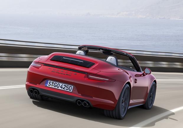 Nuova Porsche 991 Carrera Cabriolet posteriore