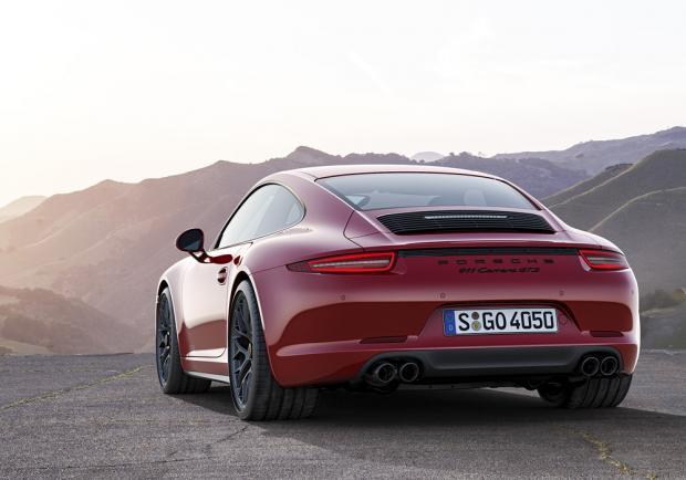 Nuova Porsche 991 Carrera Coupé posteriore