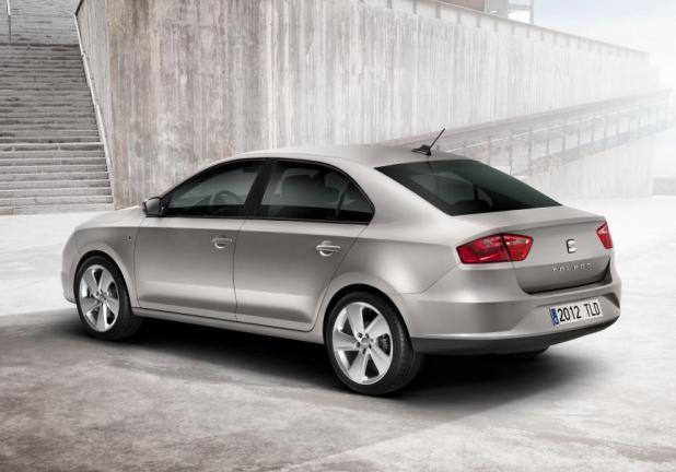 Nuova Seat Toledo 2012 tre quarti posteriore