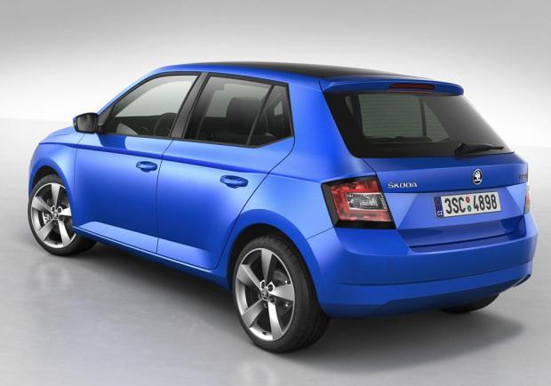 Nuova Skoda Fabia tre quarti posteriore