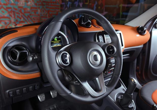 Nuova Smart Forfour volante