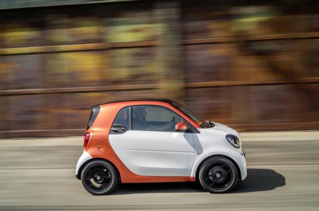 Nuova Smart Fortwo vista laterale