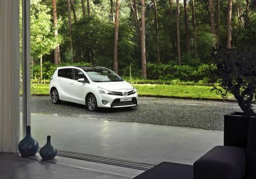 Nuova Toyota Verso restyling 2013