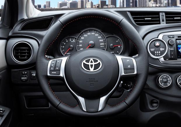 Nuova Toyota Yaris 2017 interni