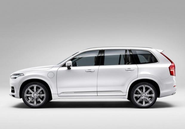 Nuova Volvo XC90 profilo