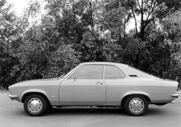 Opel Manta anni 70-75 photo1
