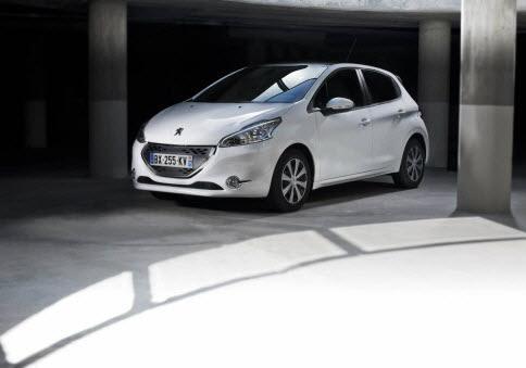 Peugeot 208