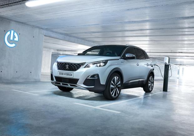 Peugeot 3008 GT Hybrid4, la Suv più potente del Leone