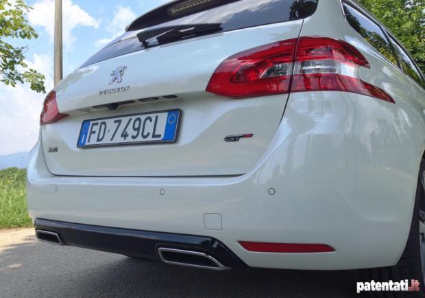 Peugeot 308 BlueHDi GT SW dettaglio posteriore