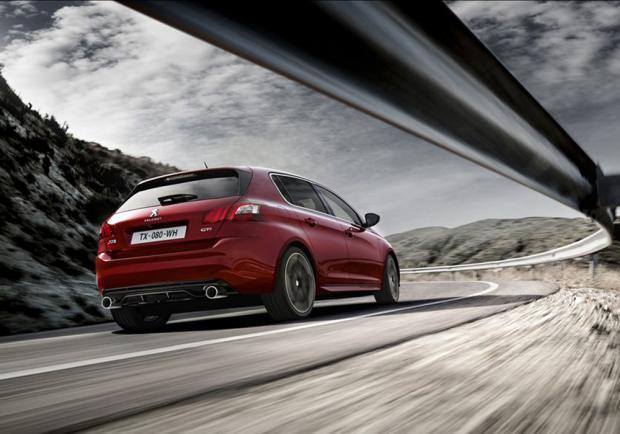 Peugeot 308 GTi by Peugeot Sport tre quarti posteriore