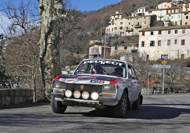 Peugeot 504 torna in pista con il Tour Auto 2018 05