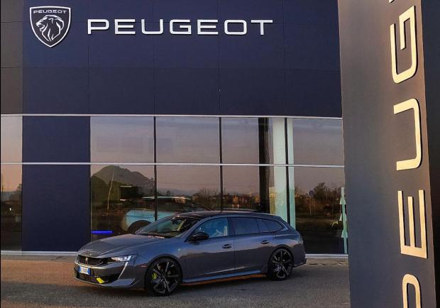 Peugeot, il nuovo logo