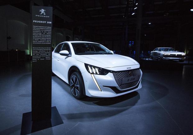 Peugeot, inaugurata l'installazione della Milano Design Week 05