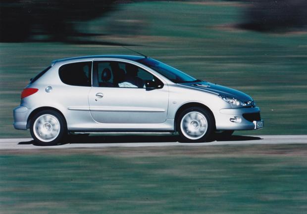 Peugeot, la storia della 206 GT dopo 20 anni 04