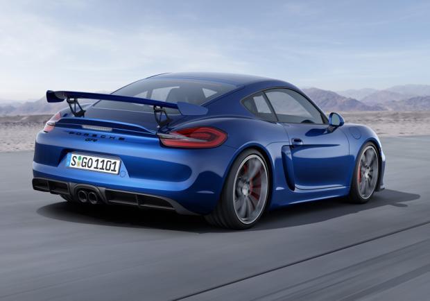 Porsche Cayman GT4 tre quarti posteriore