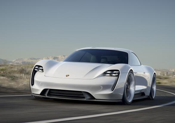 Porsche Mission E frontale