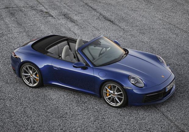 Porsche, nuova 911 Cabriolet 01