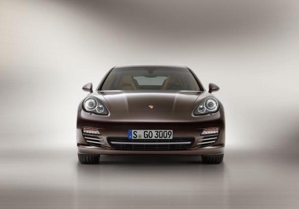 Porsche Panamera Platinum Edition anteriore