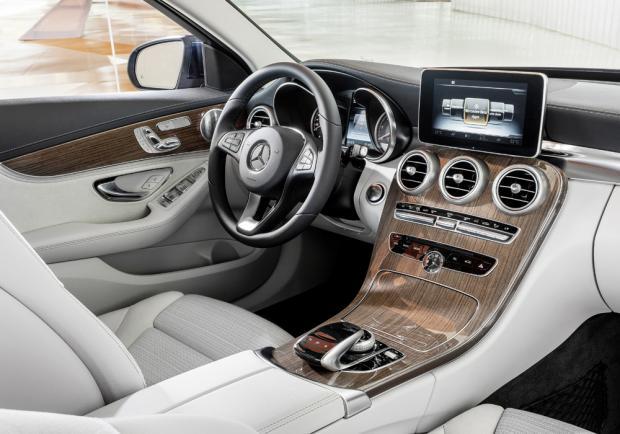 Prezzi nuova Mercedes Classe C interni